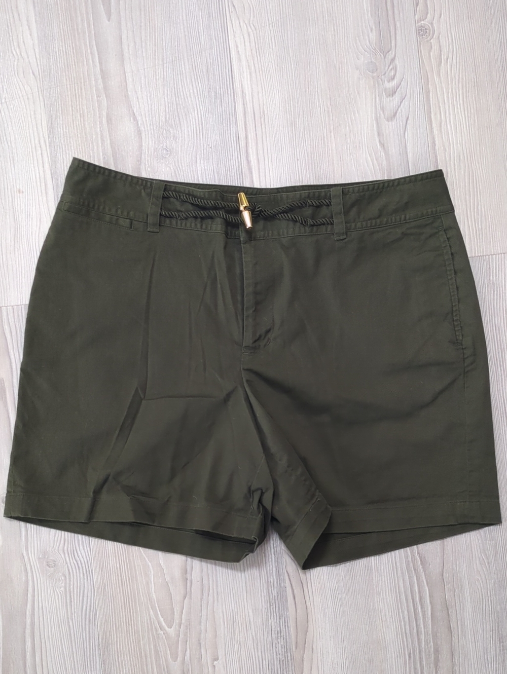 Lauren Ralph Lauren Petite Olive Green Shorts 14P Rope Belt Cotton